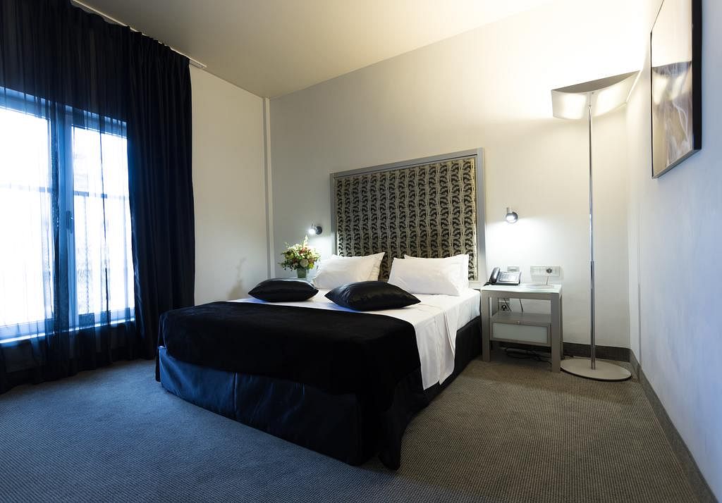 Bucharest Hotel Central by Zeus International on the beach deals