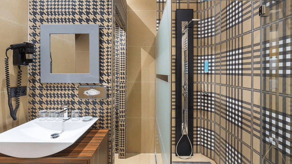 Φωτογραφία μπάνιου Best Western Plus Hôtel Brice Garden Nice