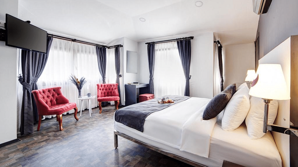 Istanbul Lime Garden Hotel with Bed and Breakfast deals