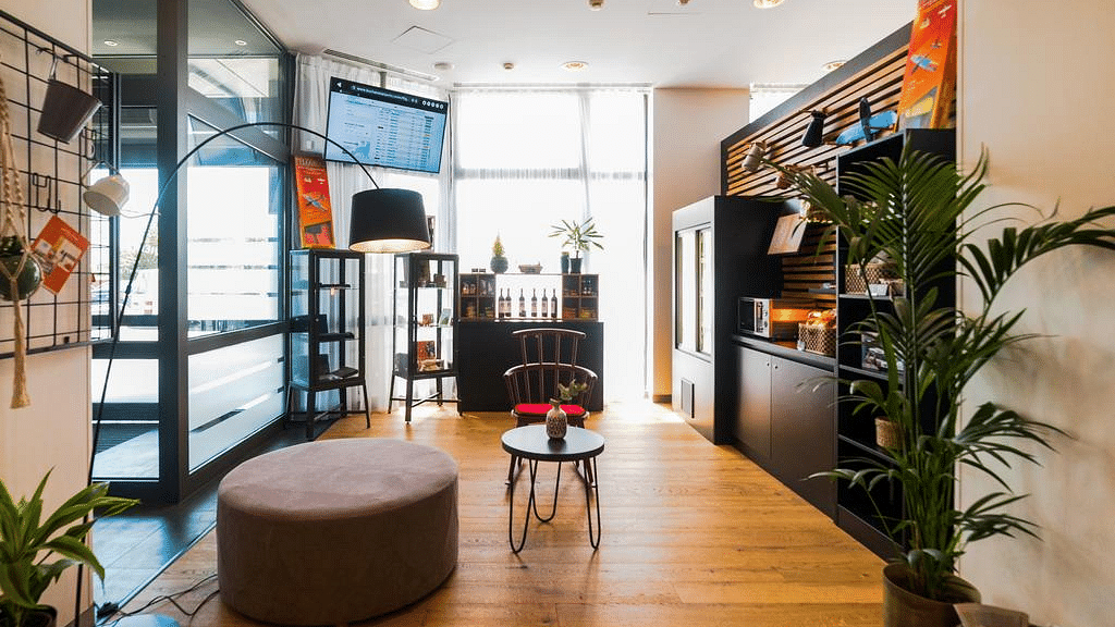 Bucharest Vienna House Easy Airport Bucharest with Bed and Breakfast offers