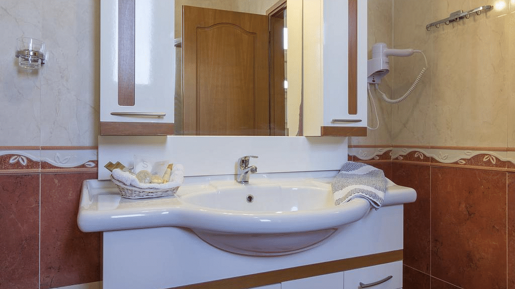 Chios Sea View Resorts & Spa centre offers
