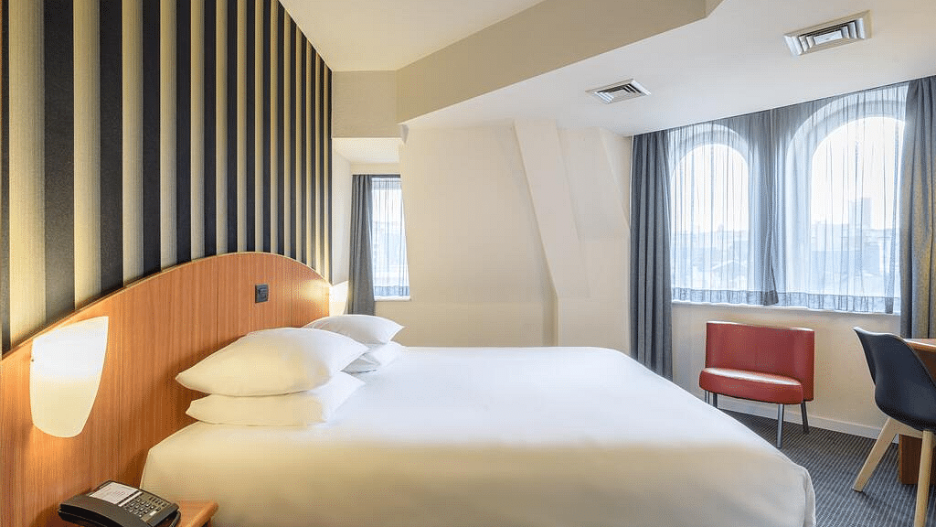 Brussels Aris Grand Place Hotel with Bed and Breakfast deals