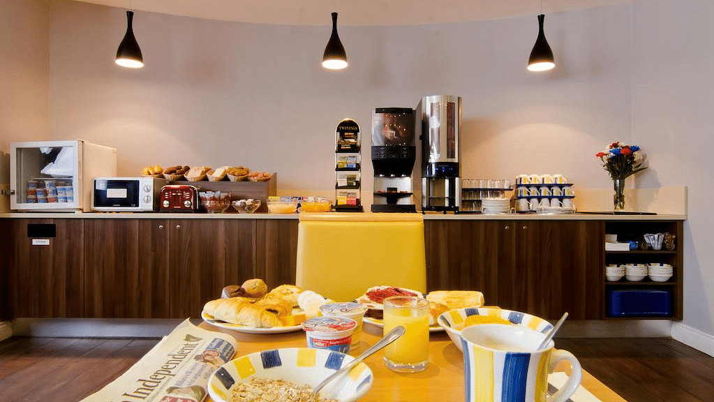 London Comfort Inn Edgware Road W2 with Bed and Breakfast offers