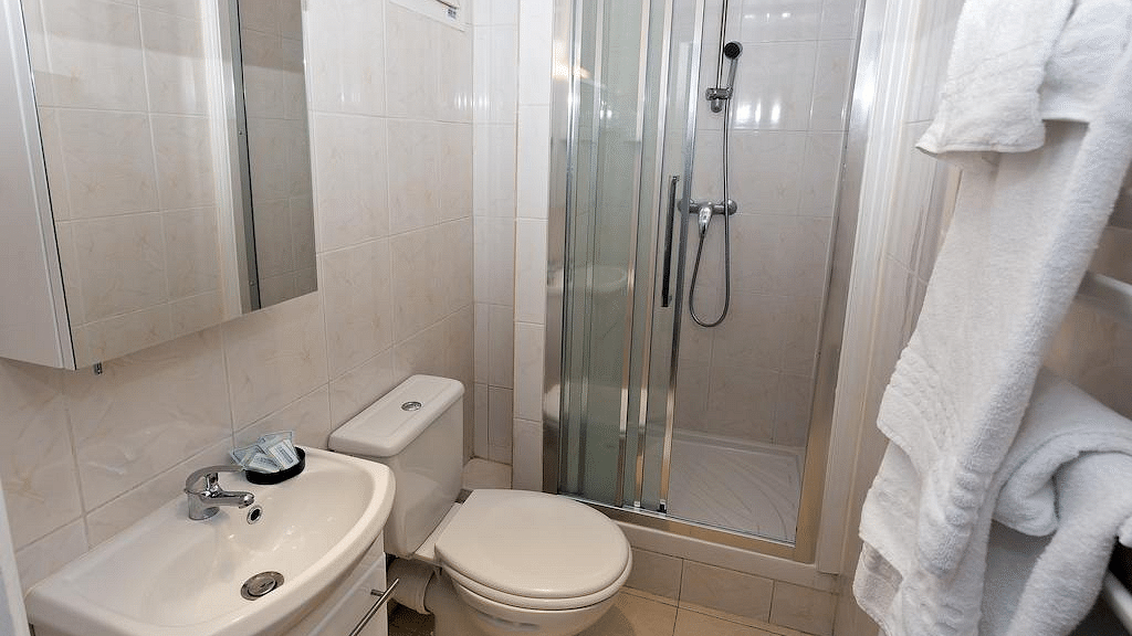 Париж Hipotel Paris buttes chaumont Belleville прибрежный спецпредложения