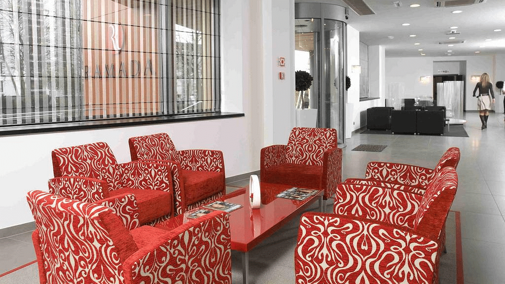 Bruselas Hotel Ramada Brussels Woluwe alojamiento con cama y desayuno ofertas