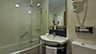 Foto del baño Hotel International