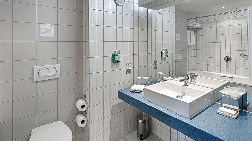 Fotografia del bagno The Address Citywest (formerly Kingswood Hotel)