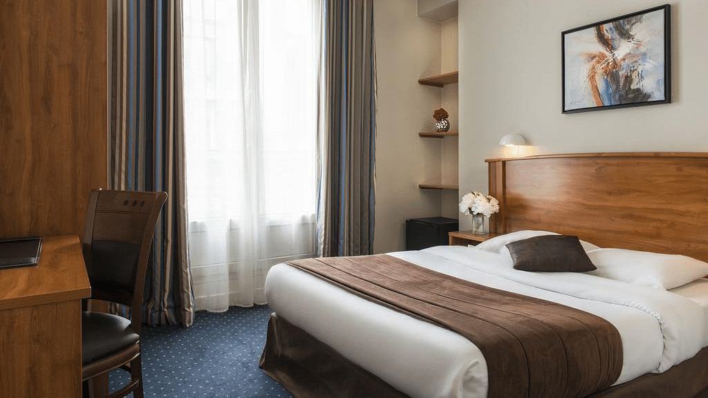Paris Hotel Corona Rodier with Half-Board deals