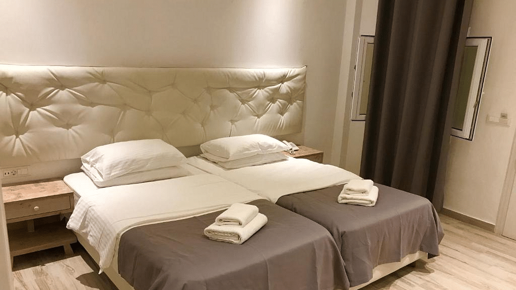 Mykonos Acrogiali Beach Hotel con media pensión deals