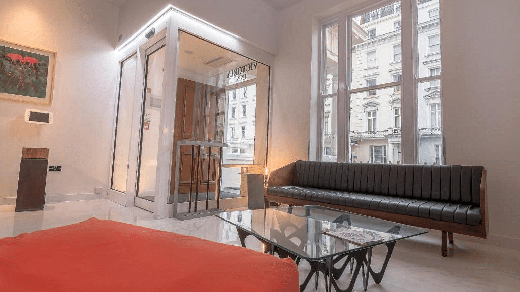 London Victoria Inn London with Bed and Breakfast offers