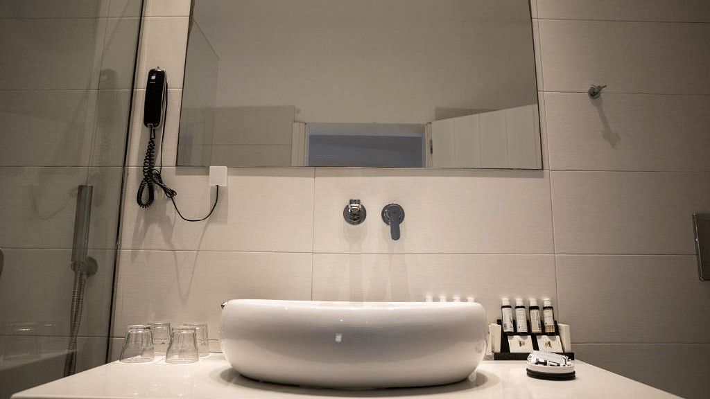 Foto del baño Acrogiali Beach Hotel