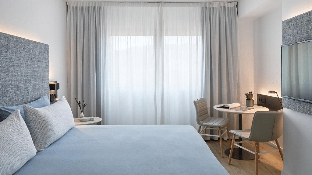 Barcelona Hotel Barcelona Apolo, Affiliated by Meliá on the beach offers