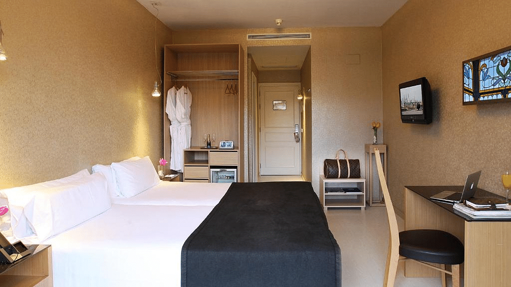 Barcelona Axel Hotel Barcelona & Urban Spa- Adults Only con media pensión ofertas