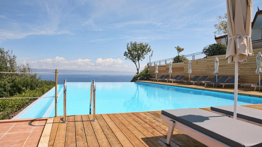 Λέσβος Belvedere Aeolis Hotel με πρωινό προσφορές